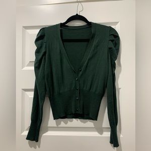 Short cardigan with puffy sleeves